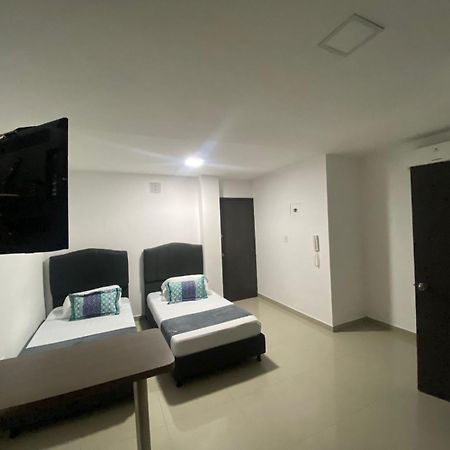 Hotel Jardin Plaza By Sgh Cali Esterno foto