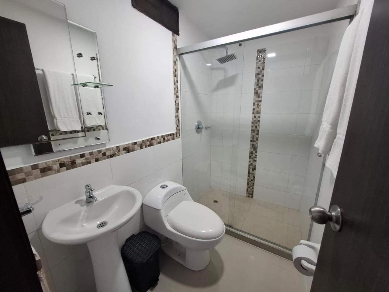 Hotel Jardin Plaza By Sgh Cali Esterno foto